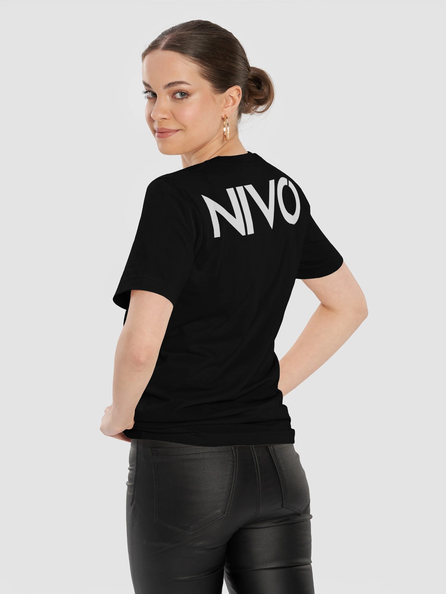 NIVO Minimal Logo Tee product image (12)