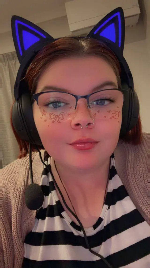 I recently changed from Spotify to YouTube music and I’m needing help with setting up an overlay for my purple app streams for YouTube music so people can see what I am listening to 🥹💗 help pwease ~