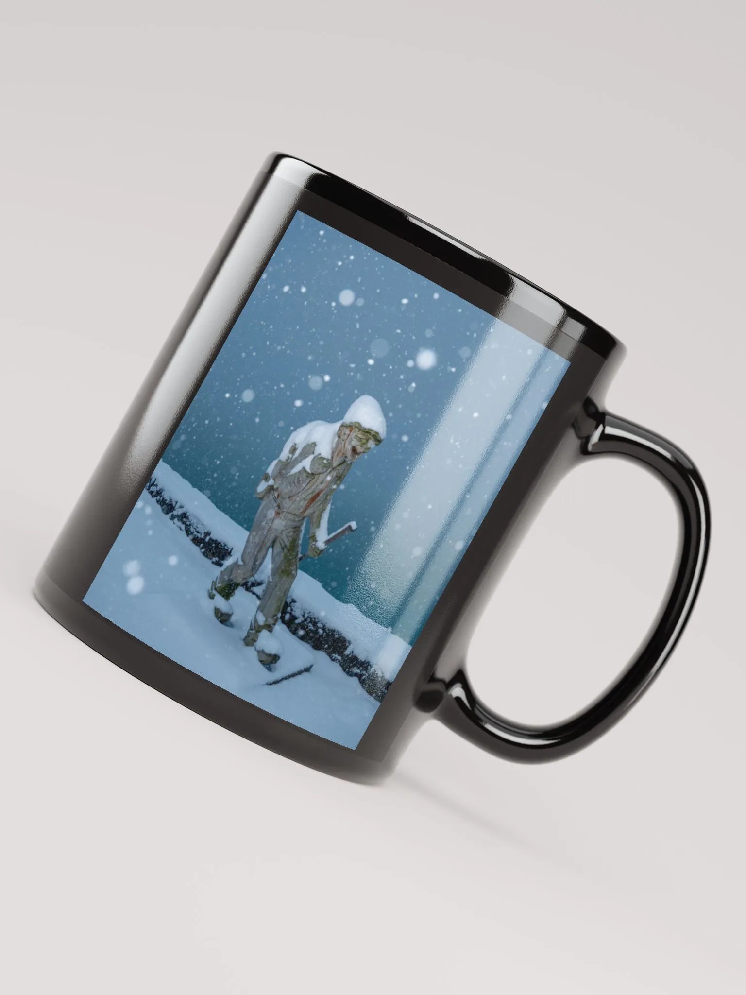 Snowy Wanderer at Brienz am See product image (7)