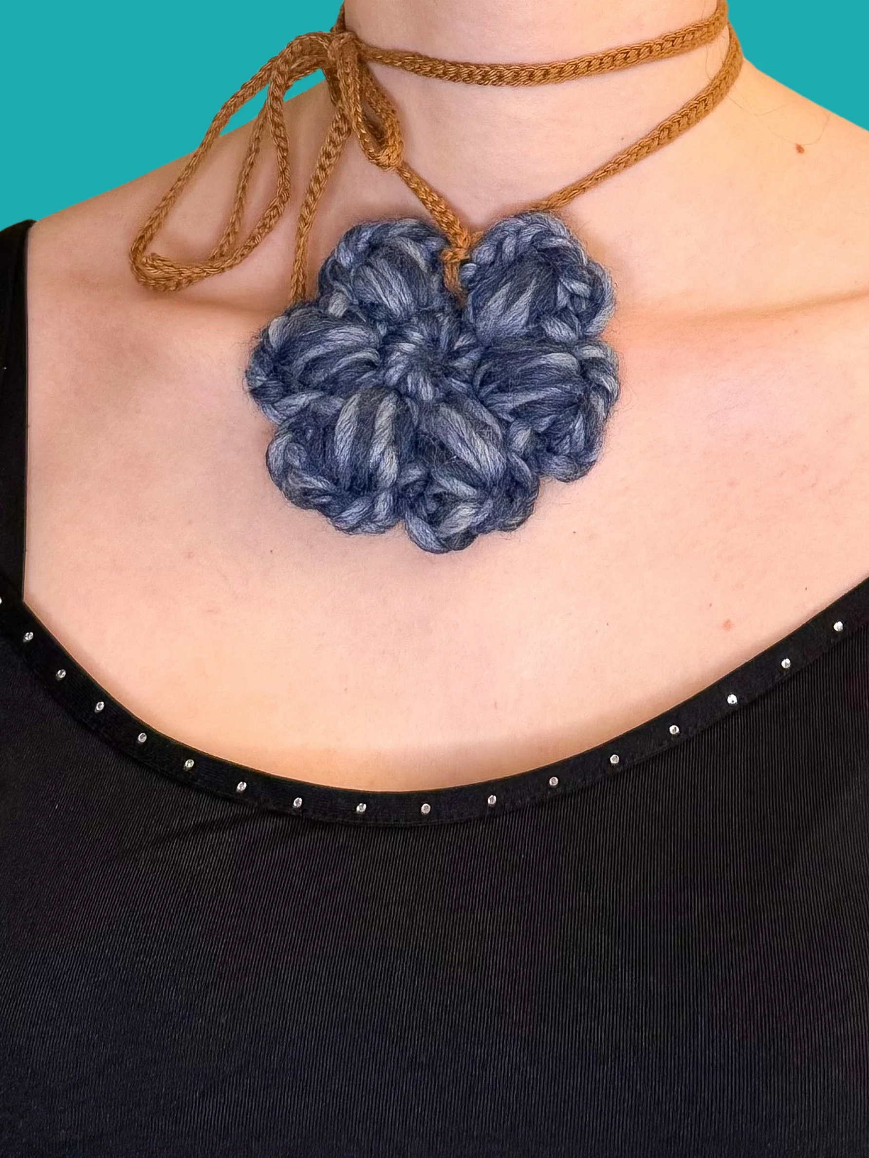 Flower Necklace Pattern product image (1)