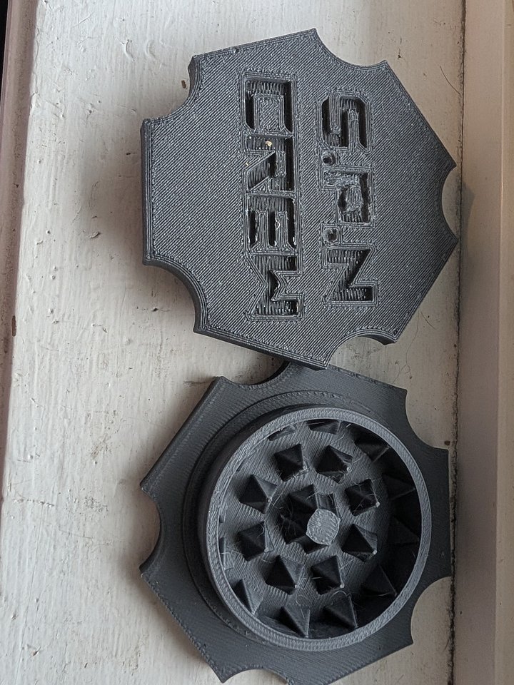 The SPN Relic | Stone Gray Herb Crusher product image (1)