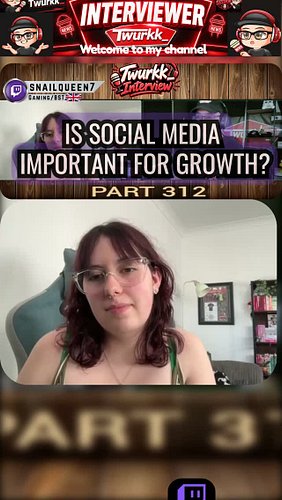 Is social media important to have more growth? 📈 @snailqueen7 #streaming #growthtips #twitchtips