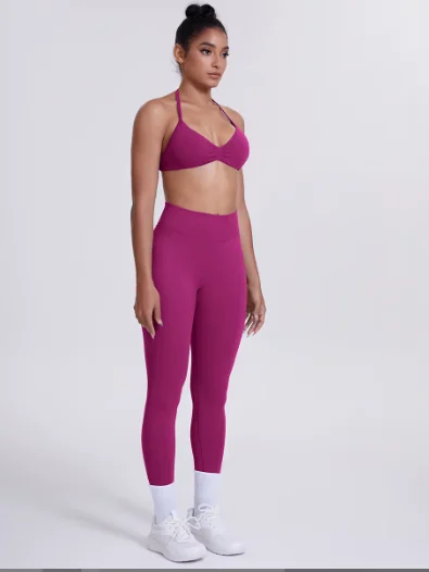 ESSENTIALS SET HALTER TOP + LEGGINGS product image (6)