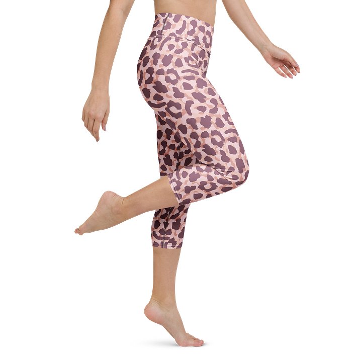 Comfortable Yoga Capri Leggings with Bold Leopard Print product image (1)