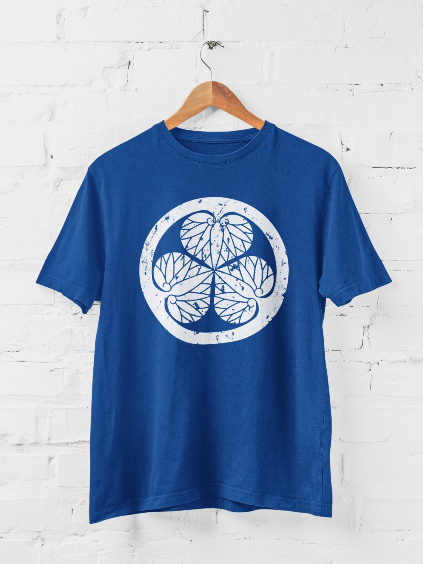 Tokugawa Clan Mon Premium Soft Tee product image (1)