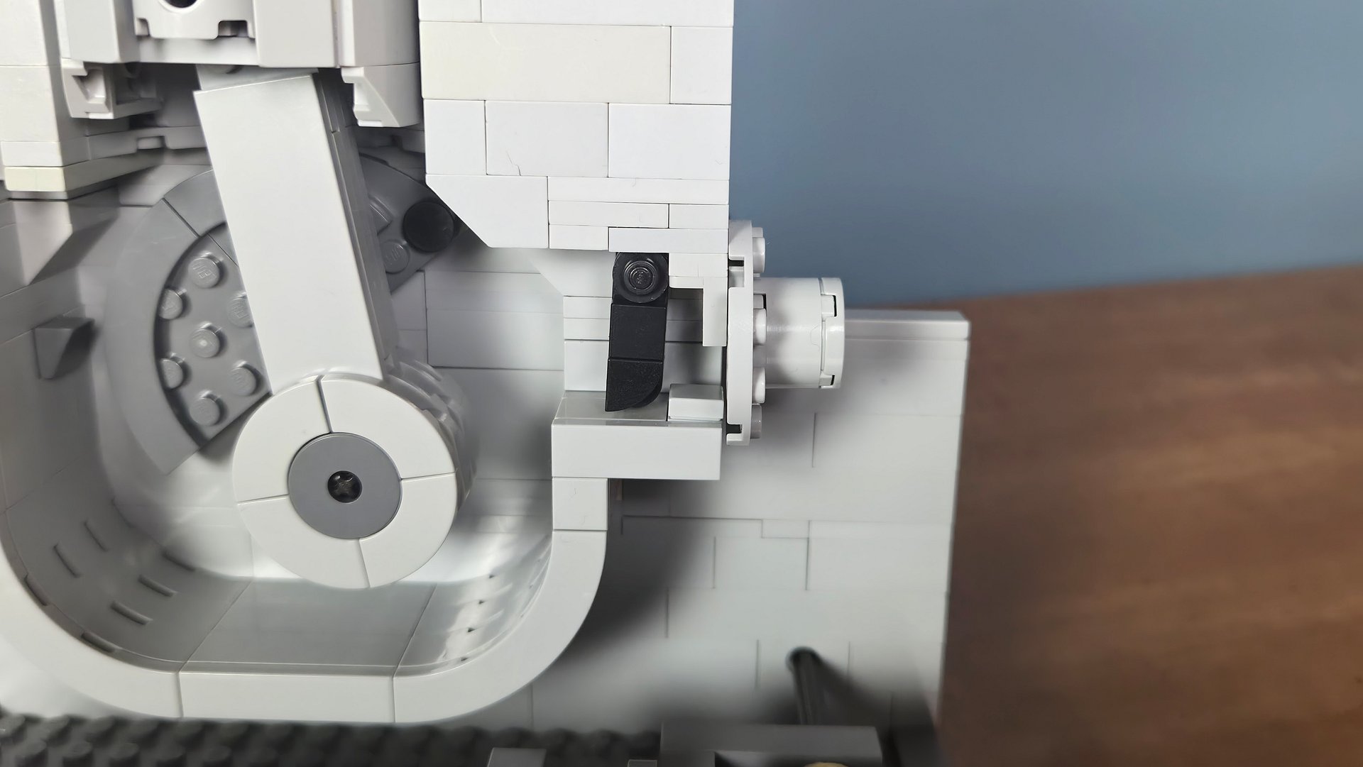 2-Stroke Modular Explainer Engine MOC Instructions product image (4)