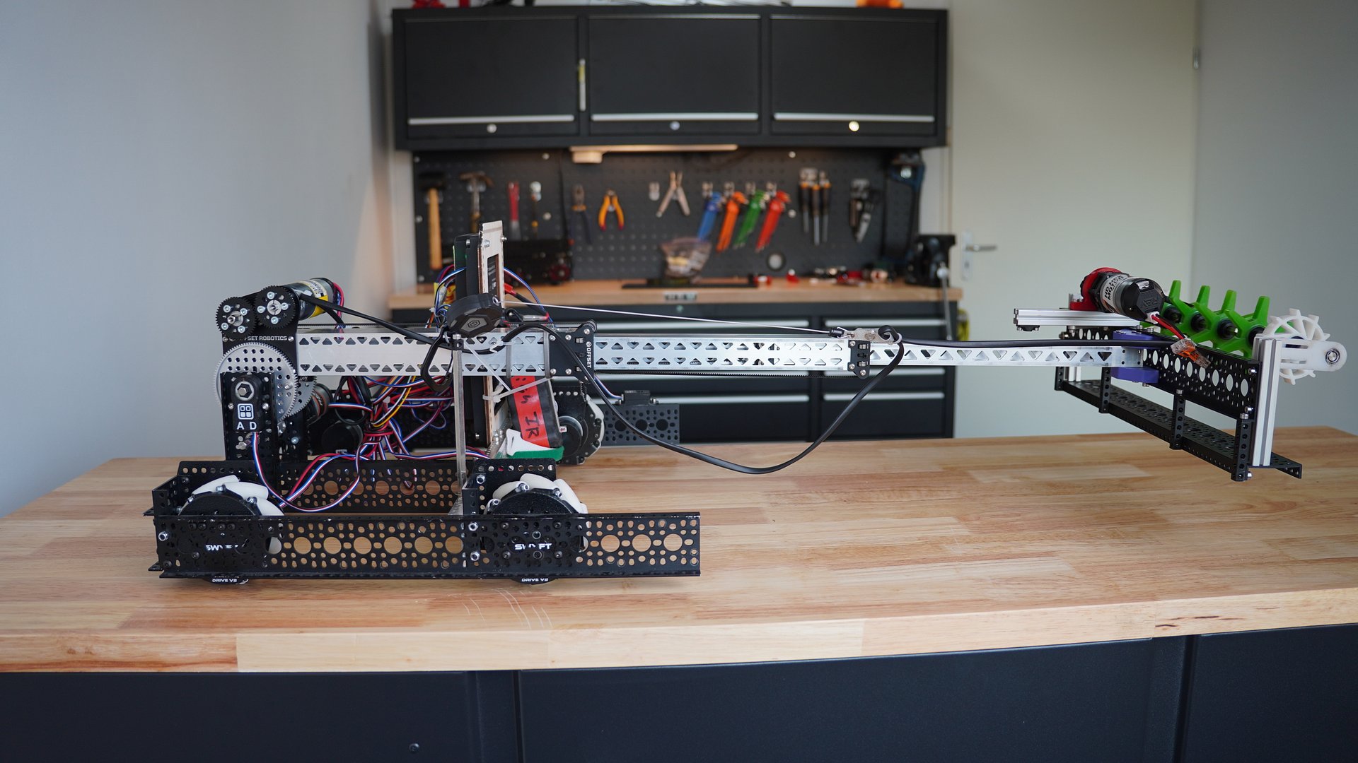 Pivoting Arm + Telescopic Elevator — Ball Collection Robot product image (4)