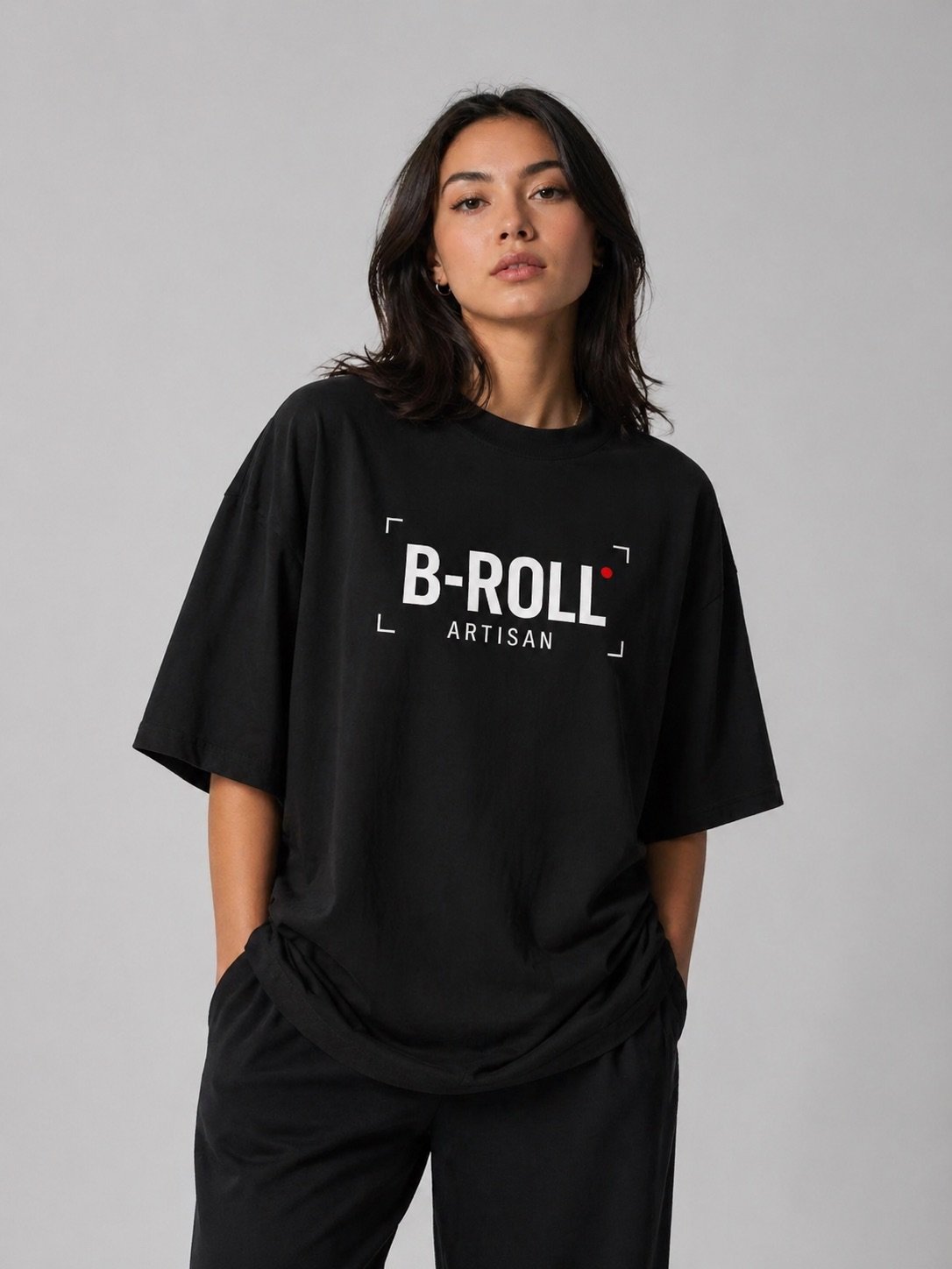 T-shirt B-ROLL artisan product image (4)