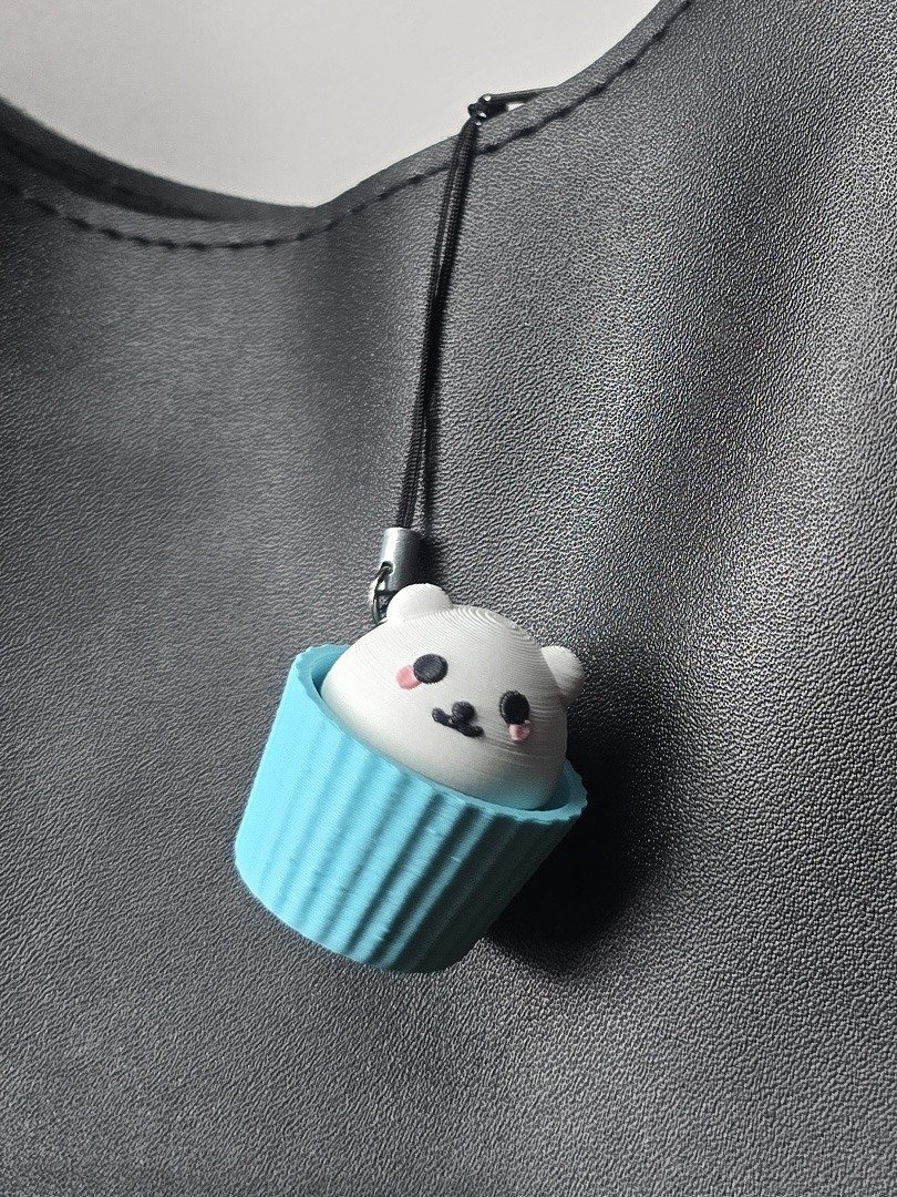 cupcake clicky keychain product image (5)