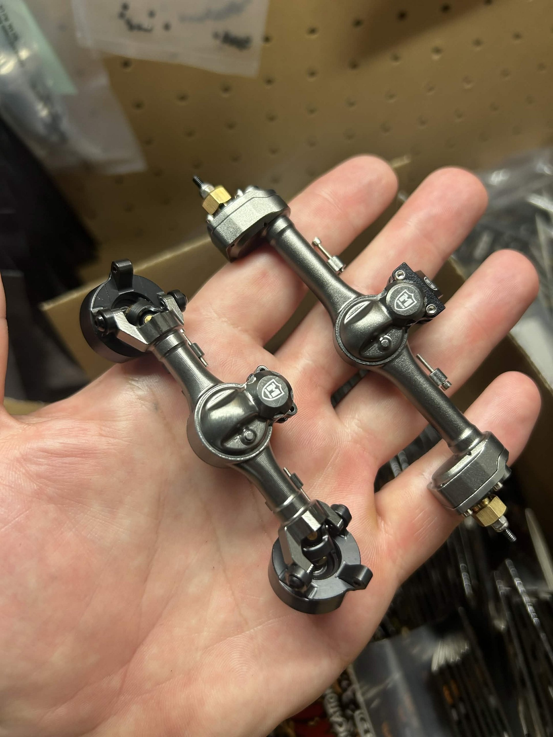 UNKNOWN MEUS MULLET AXLES (portal rear) product image (3)