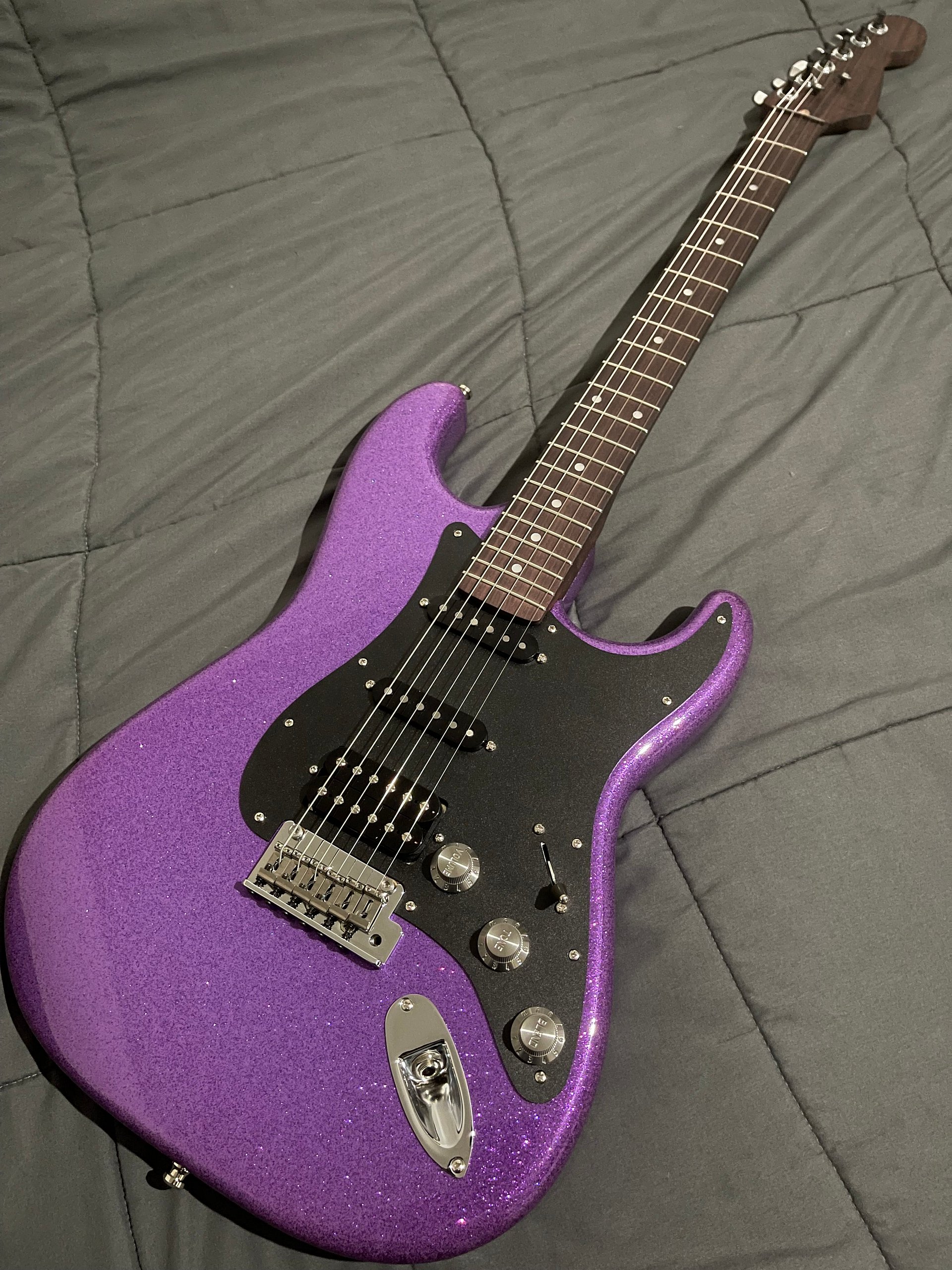 GD Guitars “Prince” Super S 2025 - Purple Sparkle - Custom GD Pickup Set - Solid Rosewood Neck - With Case - Titanium Parts product image (2)