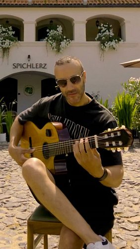AMOR MIO ❤️‍🔥 | Gipsy Kings Guitar Vibe 

#imadfares #AmorMio #gipsykings #GuitarCover #LatinMusic