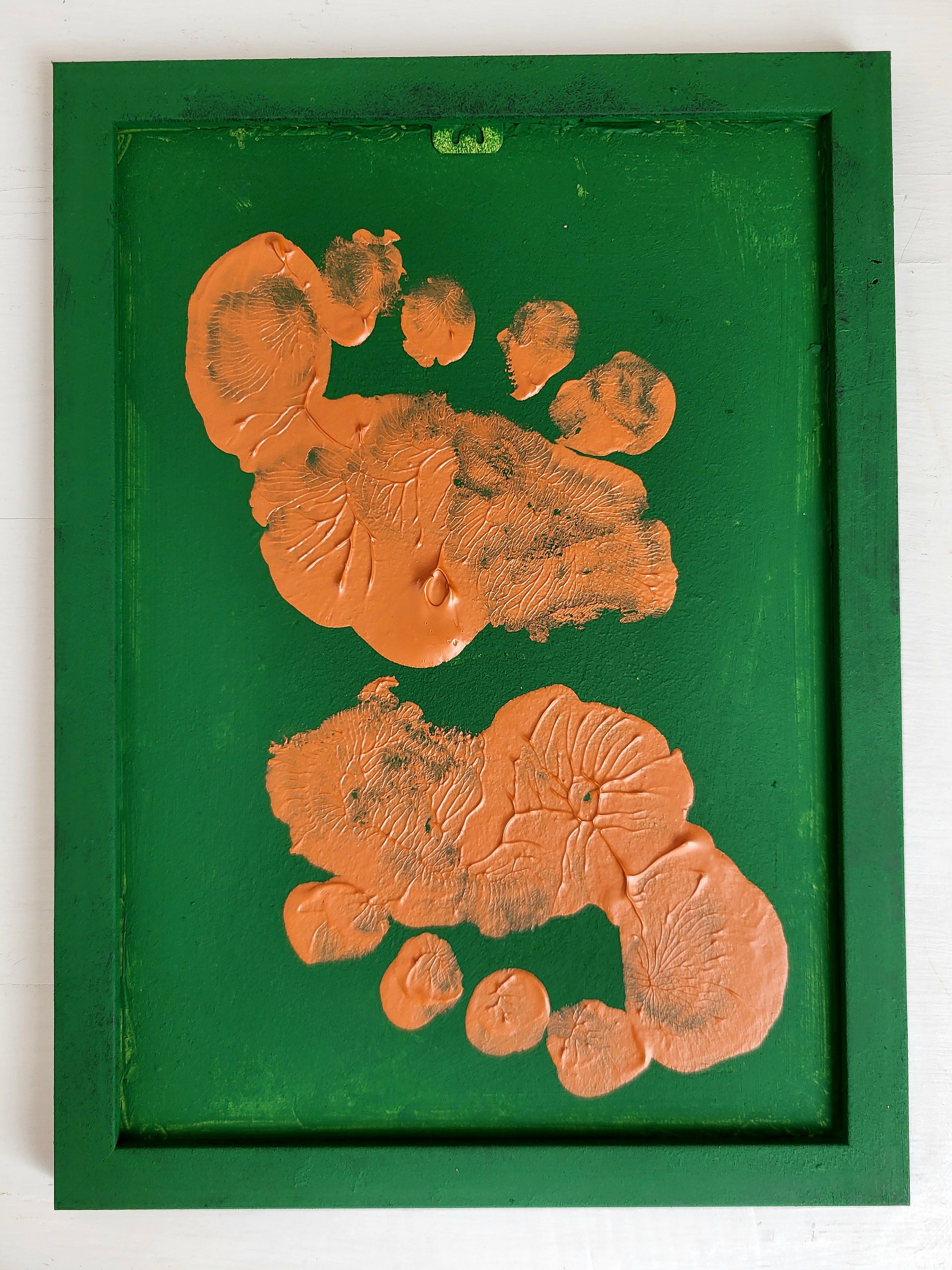 "Milk chocolate in the forest" foot painting product image (4)