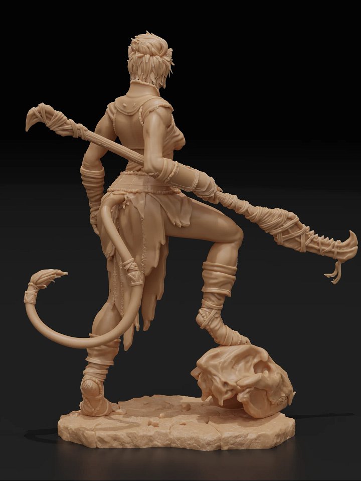 Laila the Huntress product image (2)