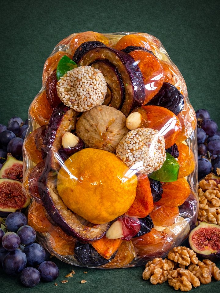 Sun-Dried Armenian Fruits and Nuts product image (1)