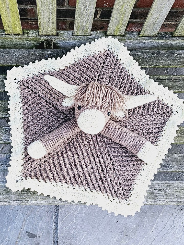 Highland Cow Lovey Blanket Crochet Pattern | Scottish Farm Animal (PDF Pattern) product image (1)