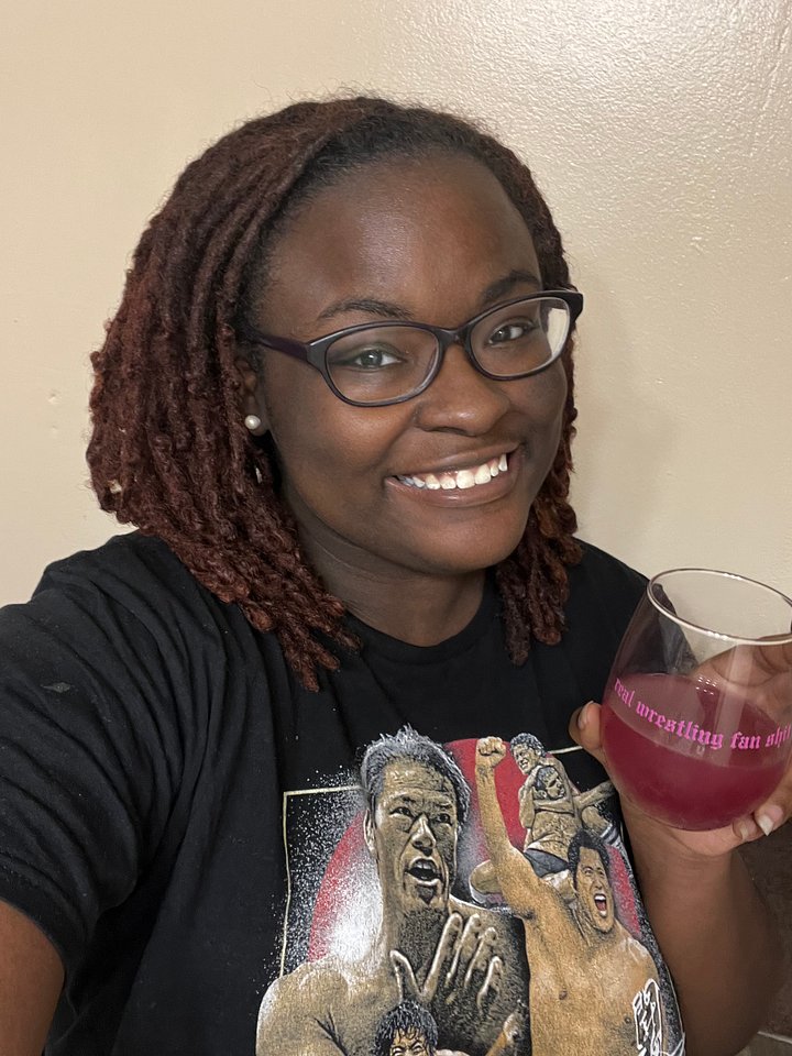 Real Wrestling Fan Shit Wine Glass (Pink Font) product image (2)