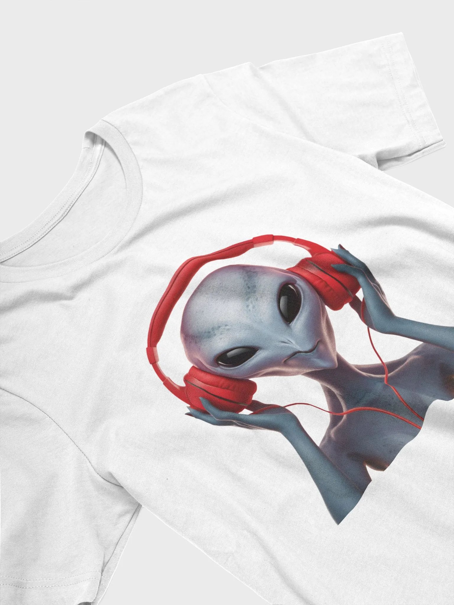 Alien #5, listening to music product image (2)