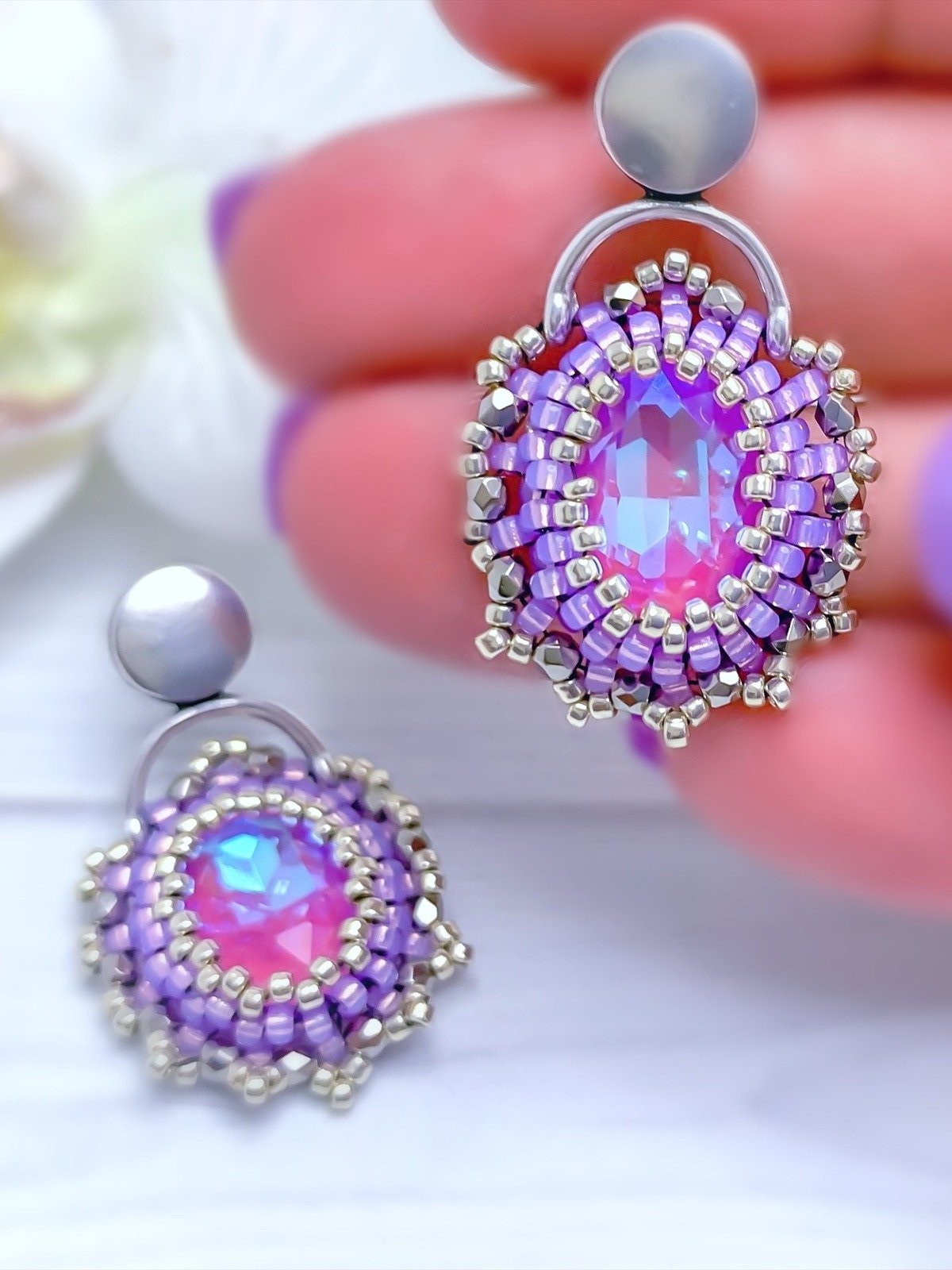 Beading Pattern – Golden Hour 14mm Crystal Oval Earrings product image (4)