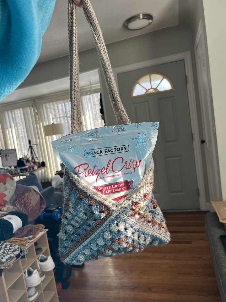 granny square bag product image (2)