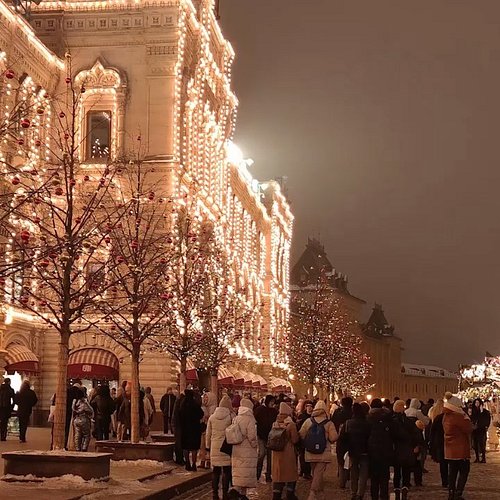 POV: a cute guy hops into your horse drawn carriage 😅🎄 #audio #butterscotchpirate #va #butterscotchpirateva #christmas #pov #...