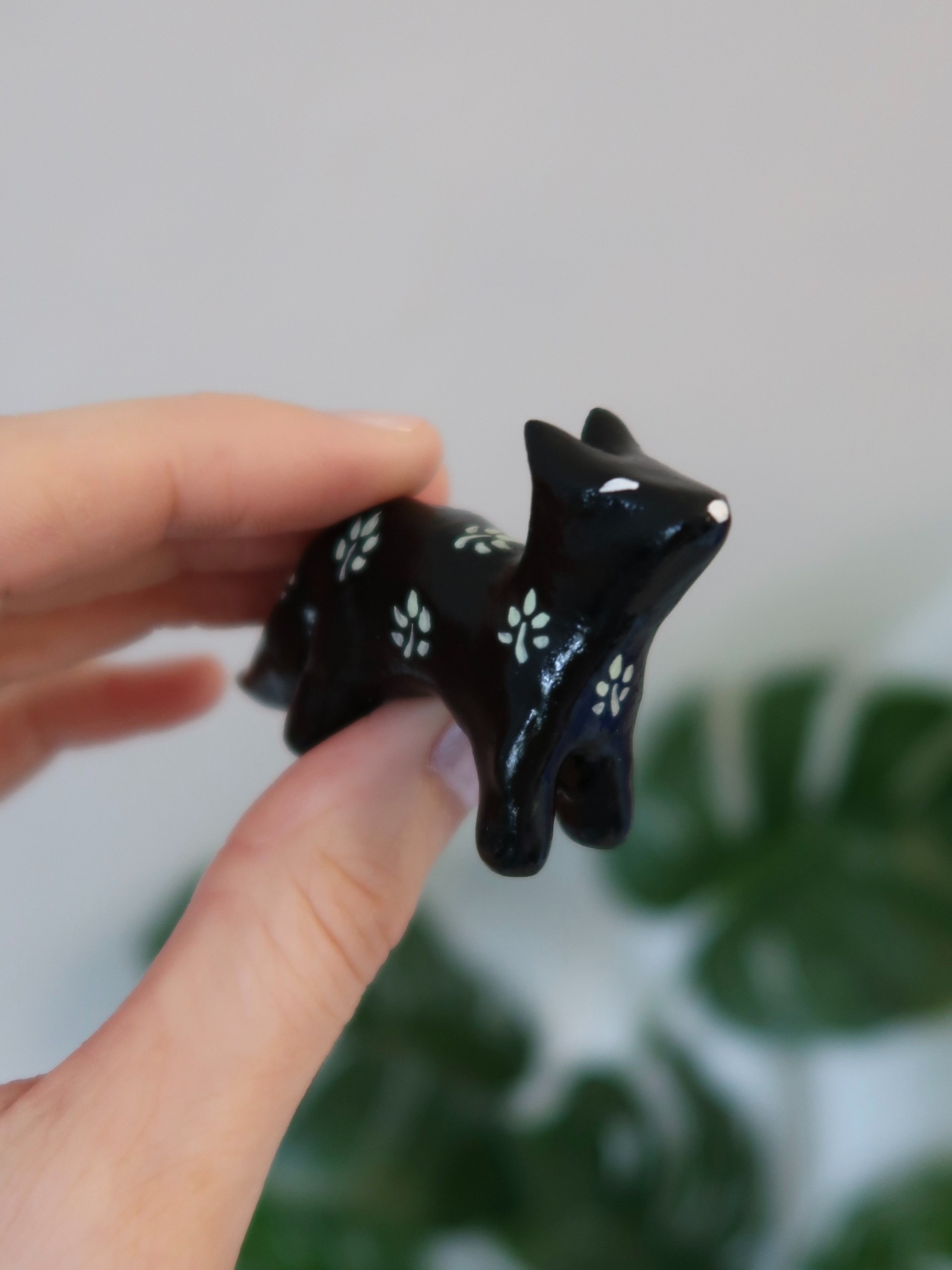 Black Leafy Fox Figurine product image (12)