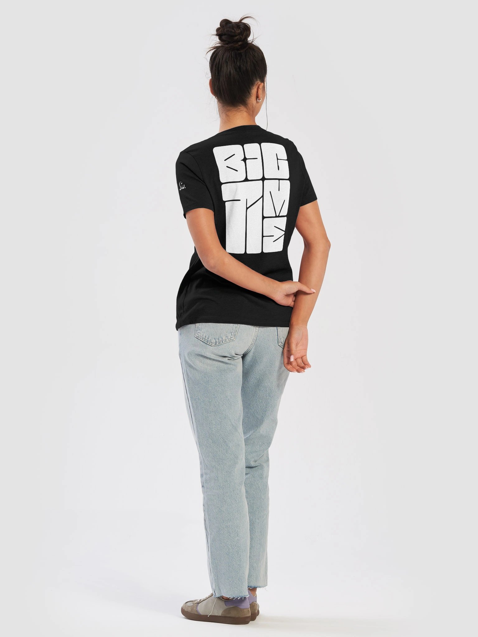 Swurl V-Neck product image (12)