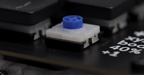 The one and only switch option: 50g linears.⁠
⁠
They're soldered, not hot-swappable, and they kind of have to be, since there...