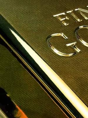 What REALLY Happened to the Brink’s-Mat Gold? #Crime #Heist #BrinksMat #Gangster #Underworld What really happened to the gold stolen in the infamous Brink’s-Mat heist? More than four decades later, questions remain about how much of the bullion was melted down, laundered and hidden within Britain's criminal underworld. How much of the missing fortune was ever recovered - and could some of it still be out there? 🎥 Watch the FULL VIDEO NOW for the untold story! #TrueCrime #BrinksMat #JohnFordham #KennethNoye #UKCrime #PoliceStories #CrimeHistory #Detective #Police #TrueCrimeCommunity #CrimeDocumentary