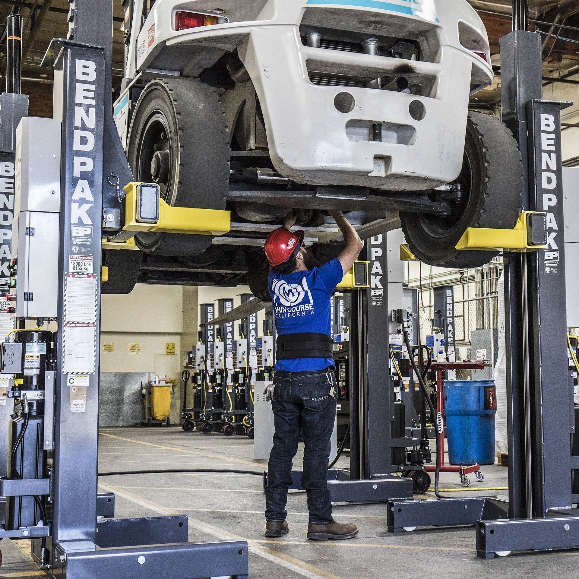 BendPak PCL-18B Mobile Column Lift System - Set of 8 - 144,000-Lb Capacity product image (7)