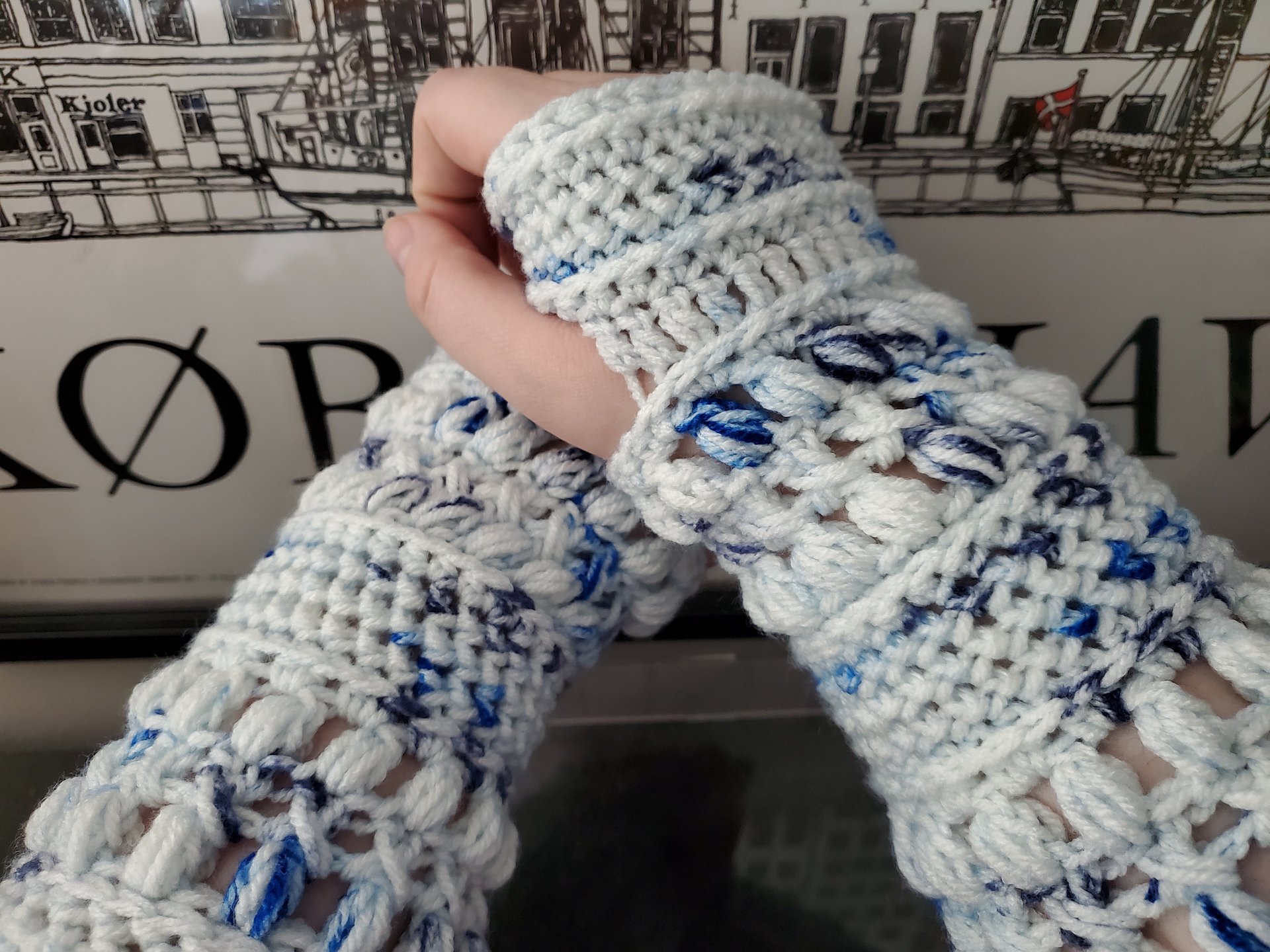 Fairy Puff Fingerless Mitts **PDF PATTERN** product image (1)