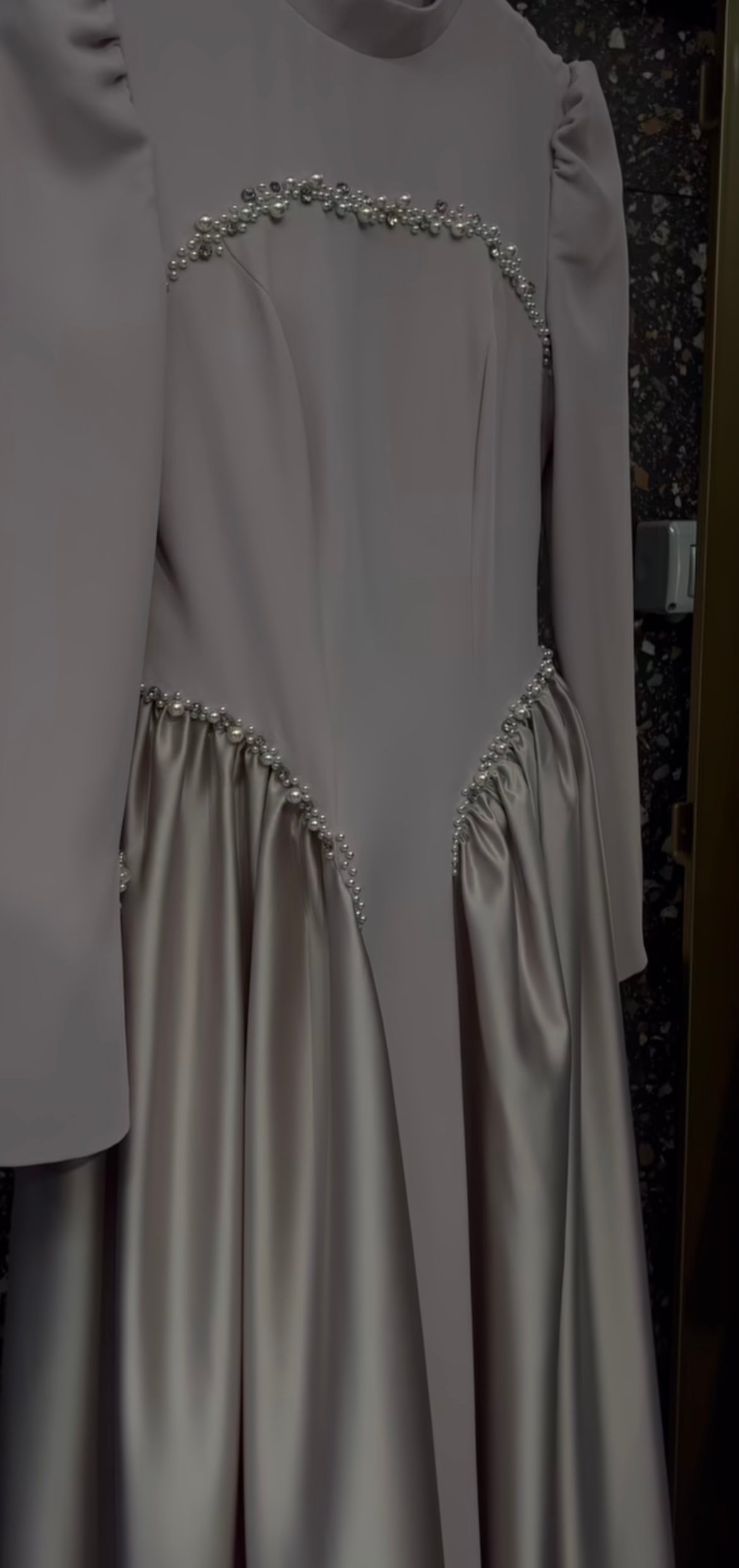 Luxury dress product image (7)