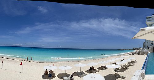 Enjoying the beautiful beach in Cancun!
#explorecancun
Tony Atila
tonyatila.com
Get Inspired / Live The Moment