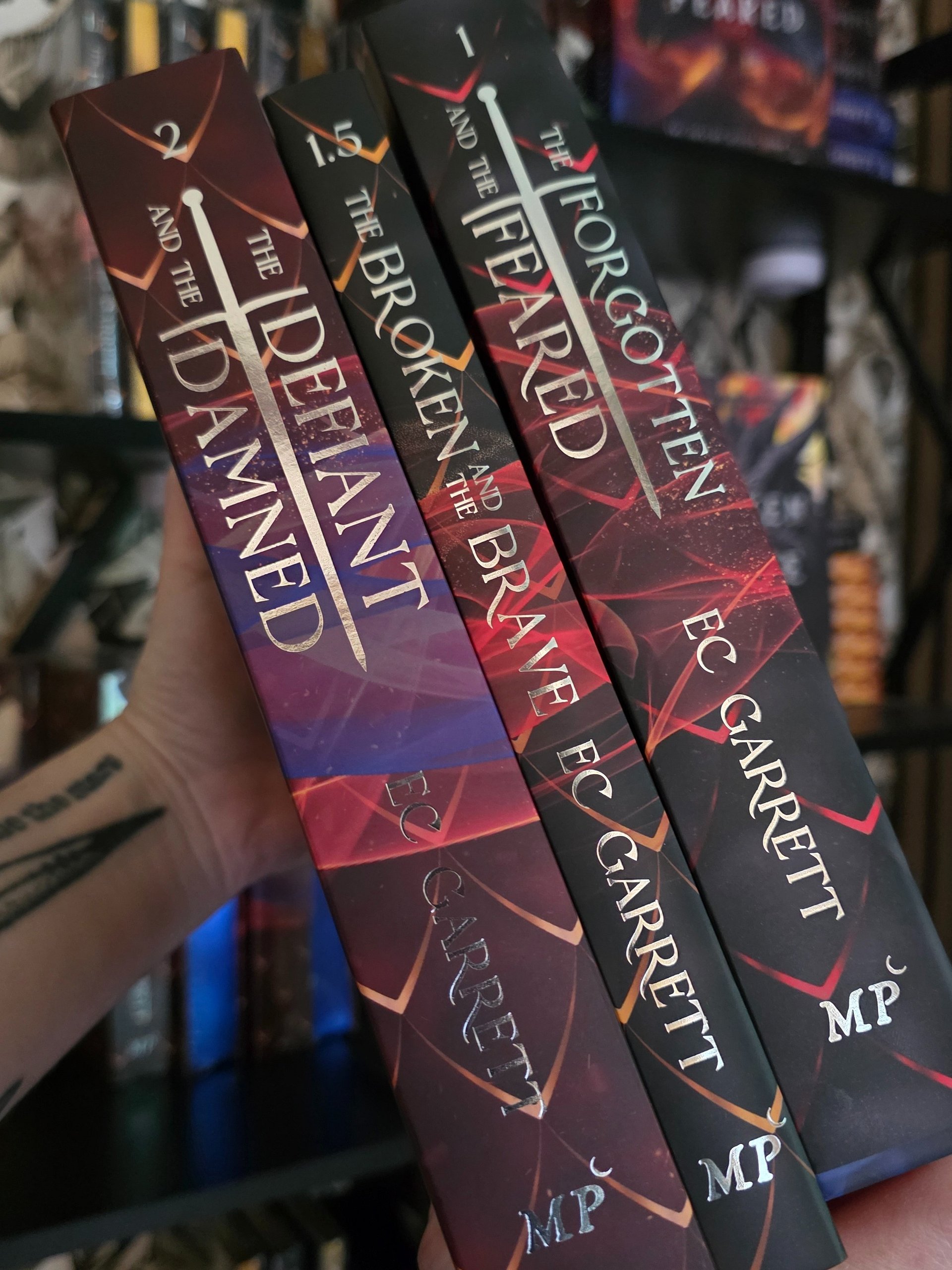The Dragon Queen Special Edition Luxe Hardbacks product image (6)