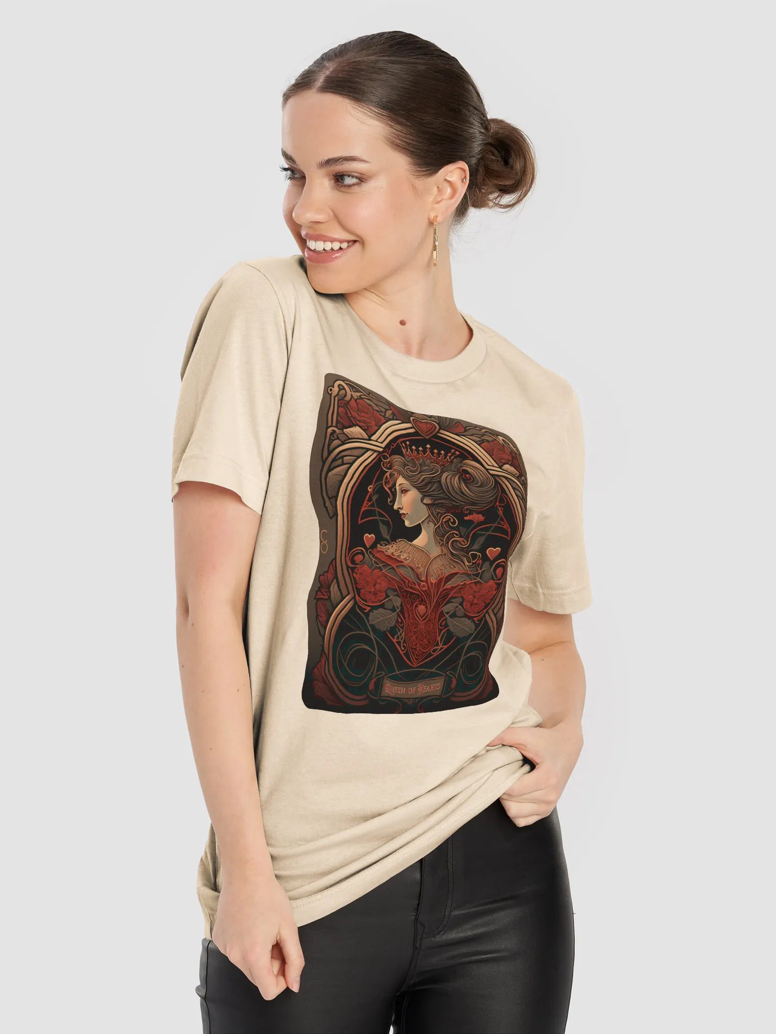 Queen of Hearts Art Nouveau T-Shirt product image (3)
