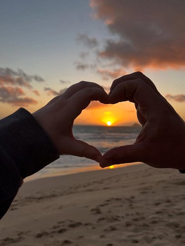 🌺 HAWAII PHOTO DUMP 🌺 What a wonderful trip to see our Ohana in Kailua. From surprising my best friend to BBQs and spending t...