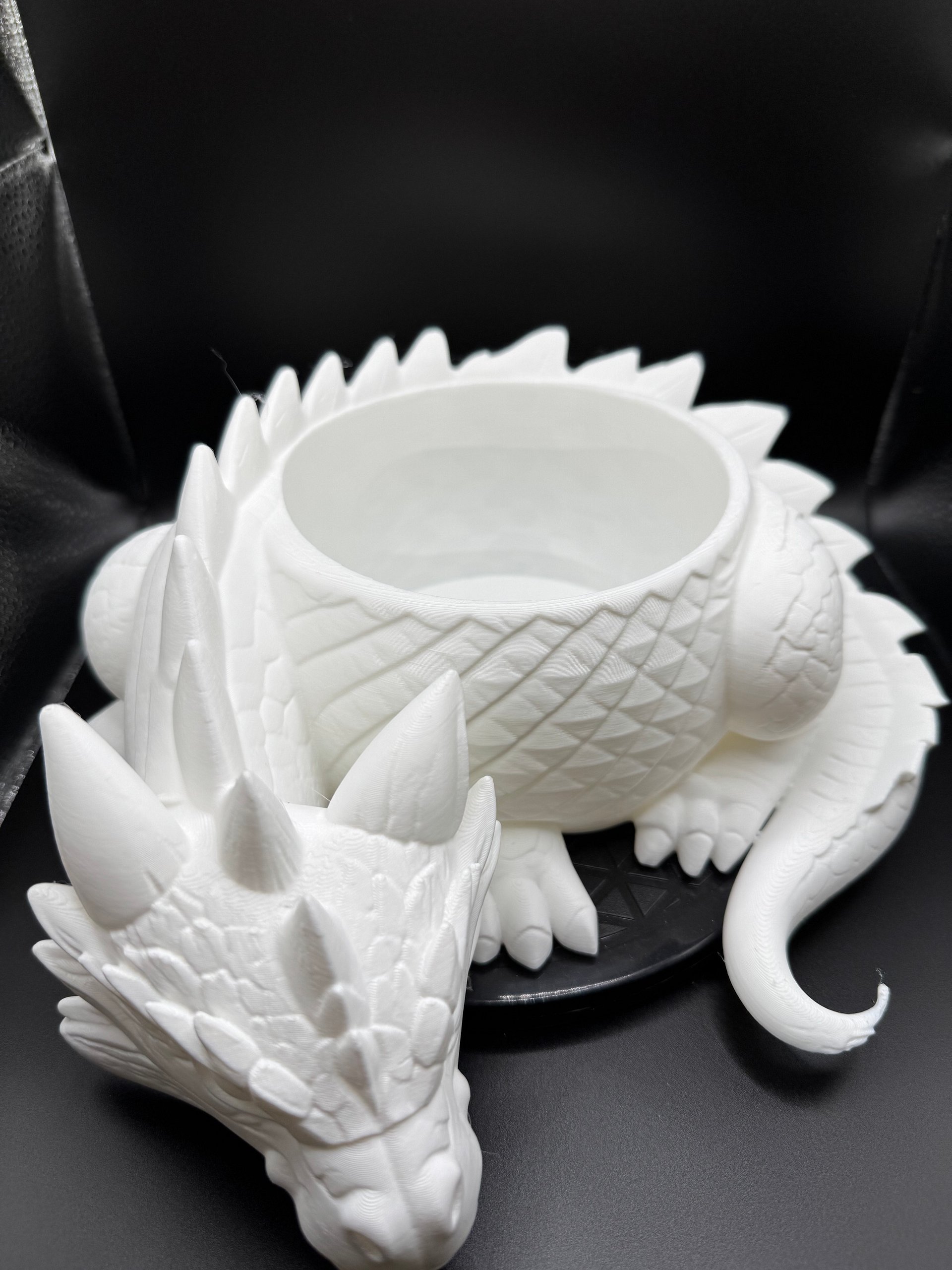 White Dragon Planter product image (1)