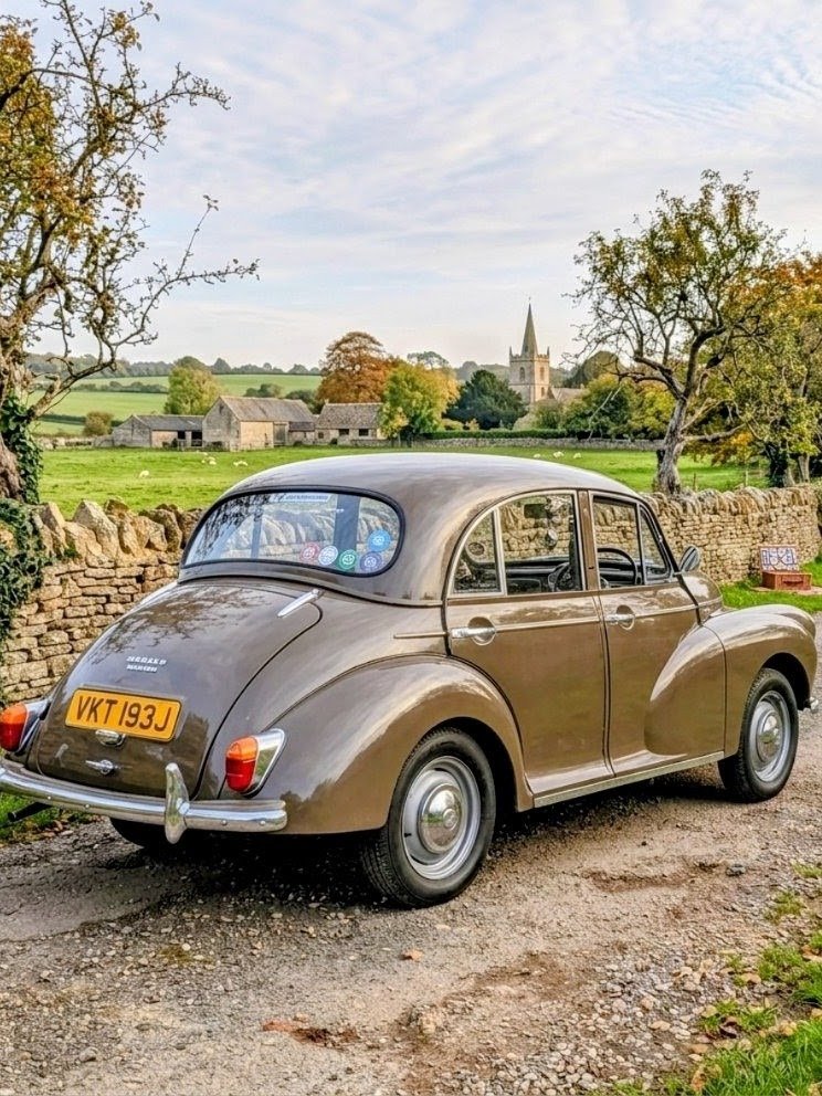 Lucy the Morris Minor Wallpaper Pack product image (4)