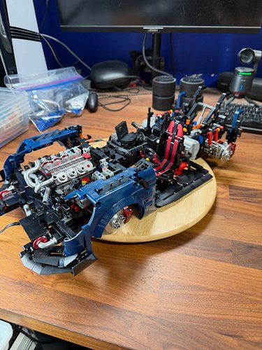 Guly 10655 - Interceptor
We are halfway done now. This is looking good. Love the pearl finish on the blue to make it sparkle ...