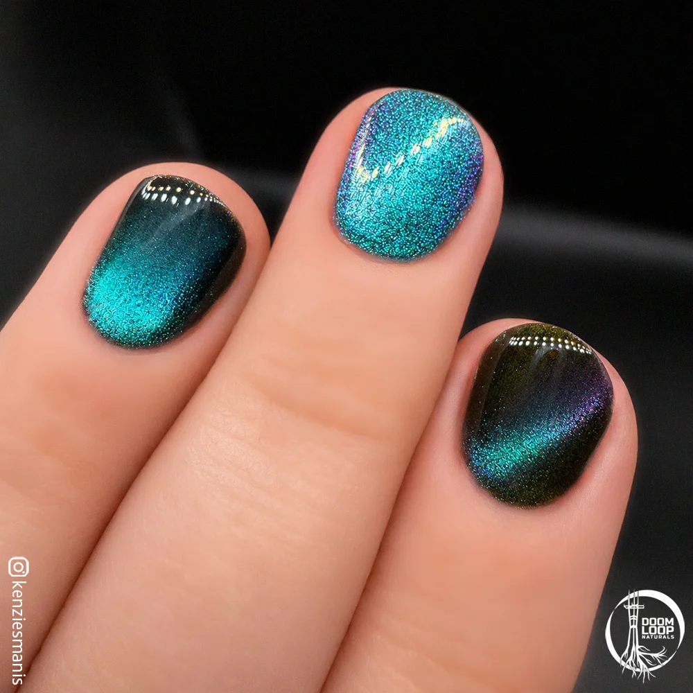 POOL MOOD - Green Teal and Violet High Contrast Magnetic Nail Polish product image (9)