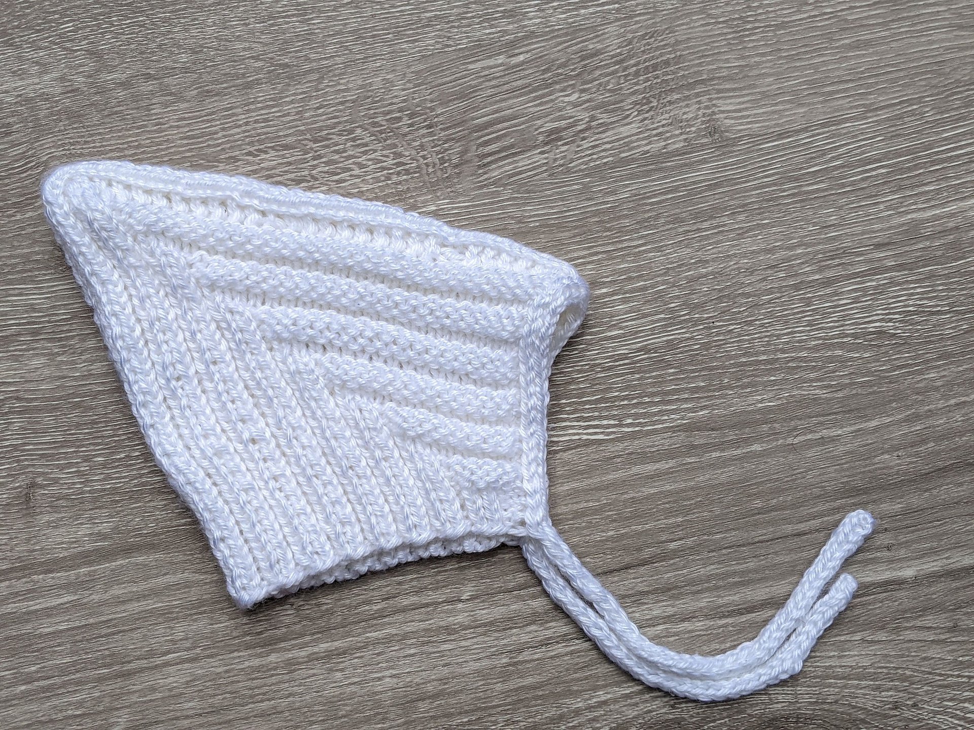 Baby Pixie Hat Knitting Pattern product image (9)