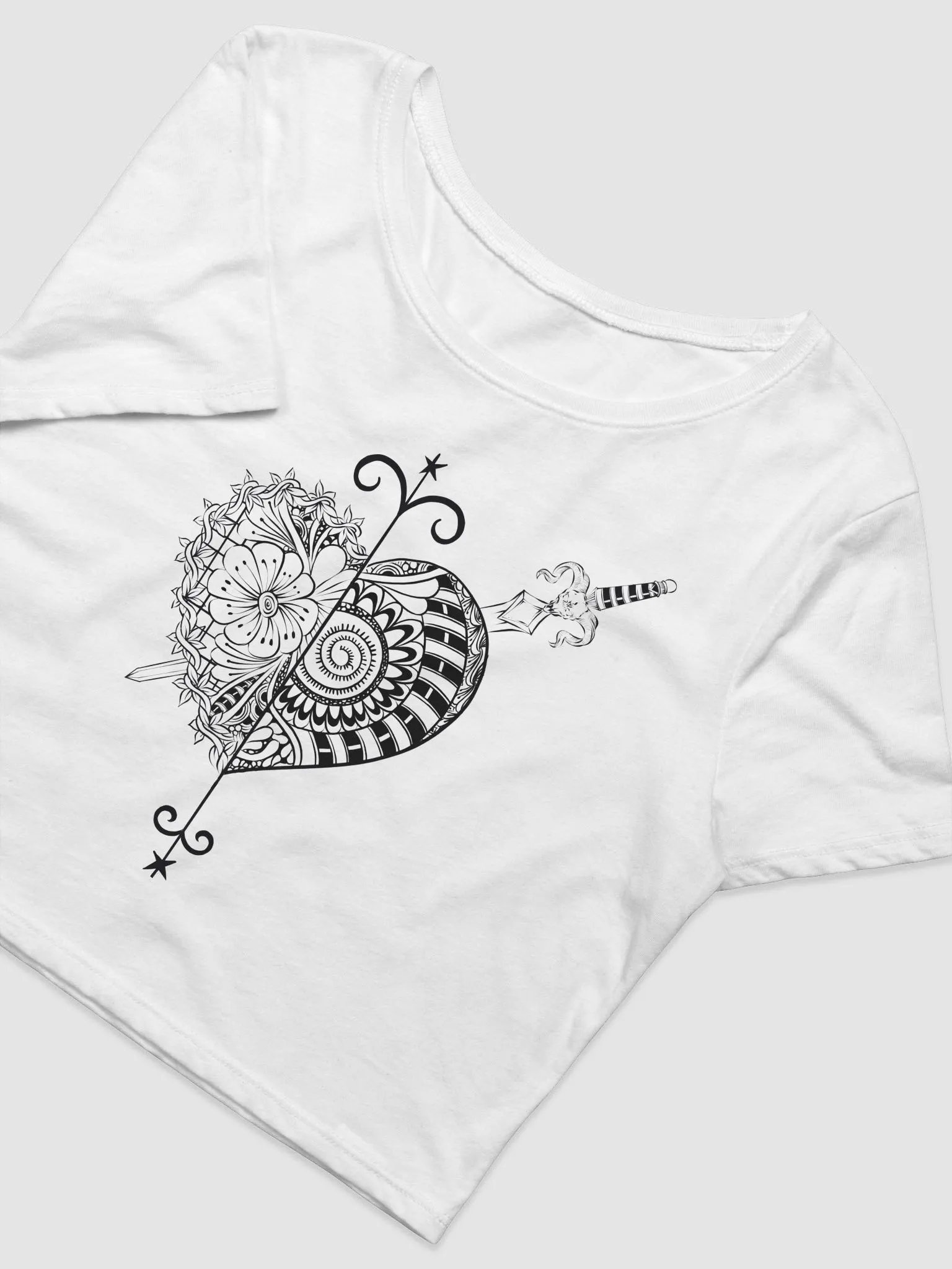 Crop top blanc avec le vèvè d’Erzulie Dantor product image (4)