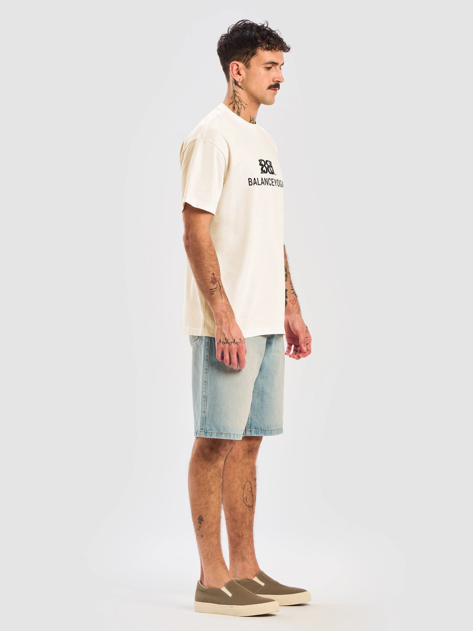 Balance Yoga Logo Oversized Tee product image (7)