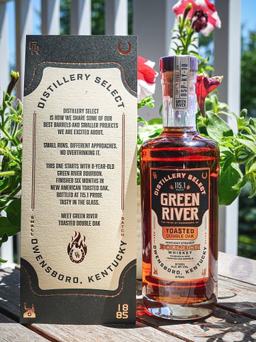 Heyo! Green River treated me to something special and sent me their all new Toasted Double Oak Bourbon (thanks!). 

“Green Ri...