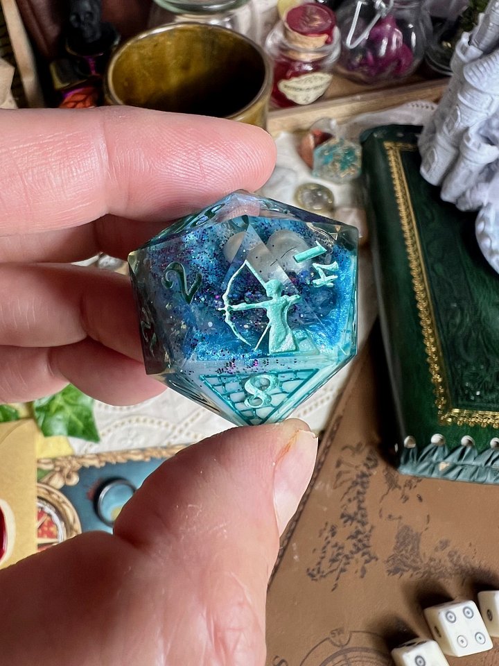 Pearl of the Deep - 30mm Dragon Egg Geode D20 product image (1)