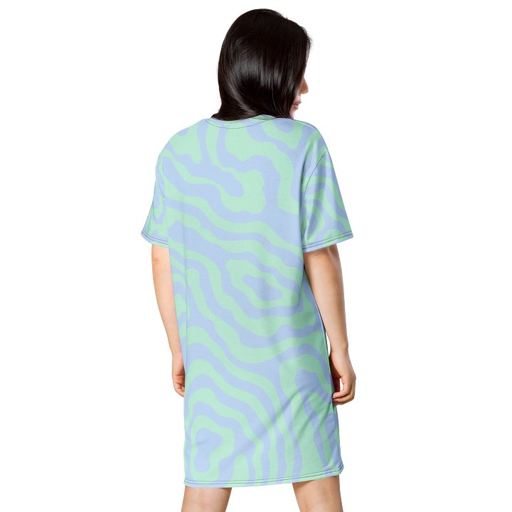 Exclusive Abstract Wave Pattern Oversized T-Shirt Dress | TDS Music product image (2)