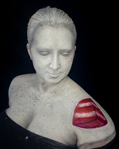 Is it Cake? Birthday Edition! 🍰🥳

This years birthday bodypaint! I was inspired by realism cake sculptures and decided I want...