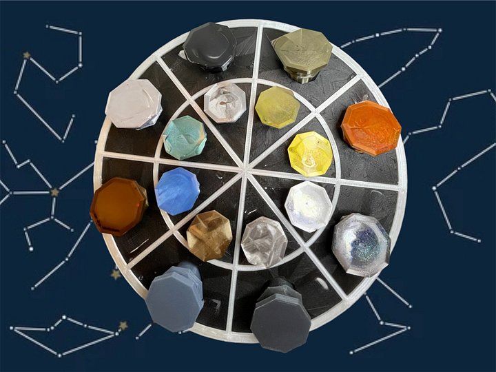 Spike Set & Display Stand product image (1)