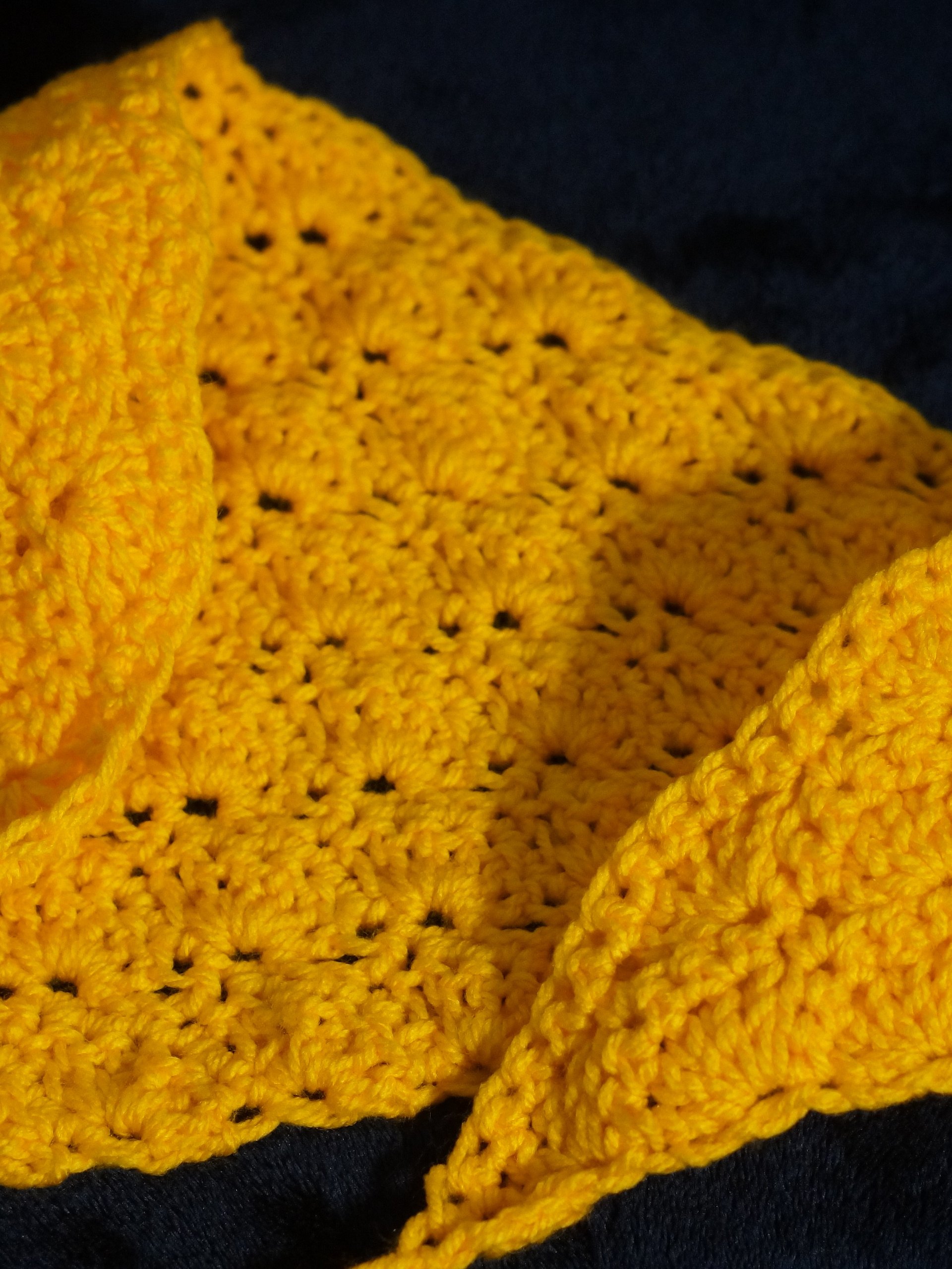 Shell stitch headband crochet pattern product image (3)