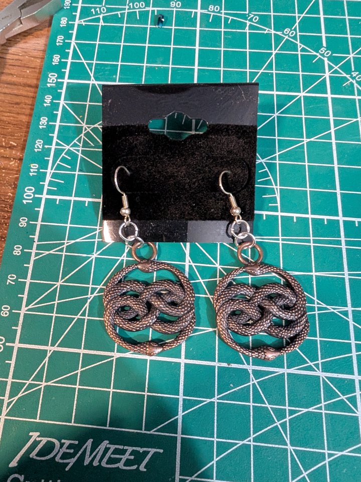 Snake charm product image (1)